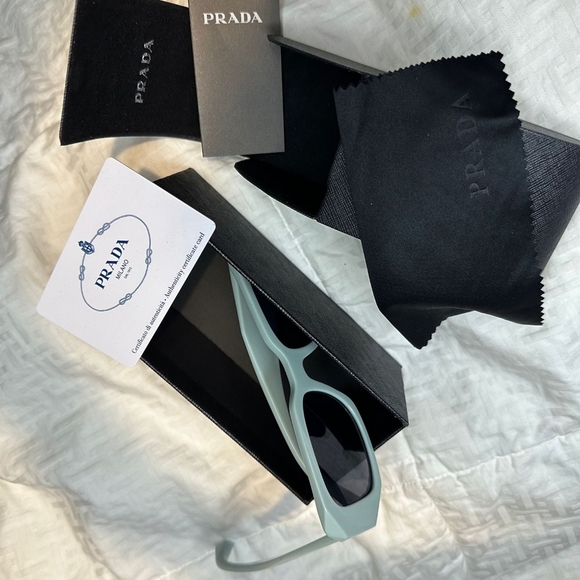 Light blue Prada sunglasses - Picture 3 of 4